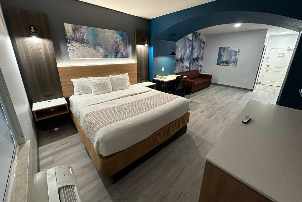 La Quinta Inn & Suites By Wyndham Ft Worth-בורלסון חדר תמונה
