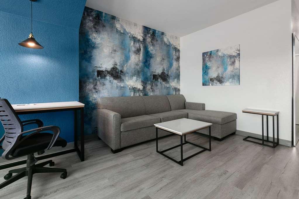 La Quinta Inn & Suites By Wyndham Ft Worth-בורלסון חדר תמונה